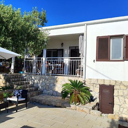 Weekend House Olive Garden Villa Donje Selo na Šolti Eksteriør billede